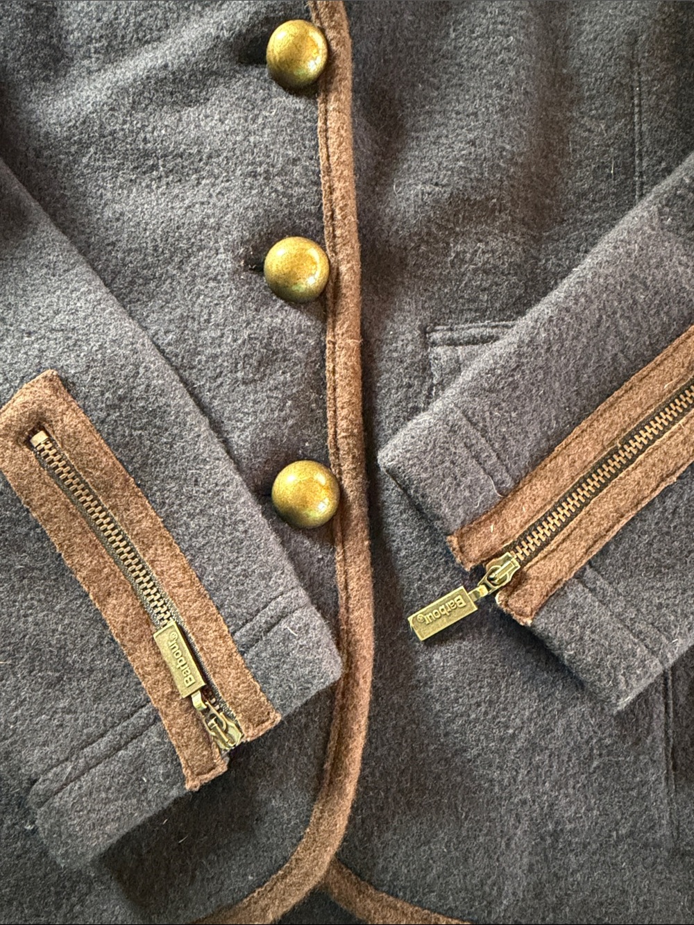⭐️NWT⭐️ Barbour Navy Wool Felted Blazer with Brown Trim and Bronze Buttons - Picture 5 of 12
